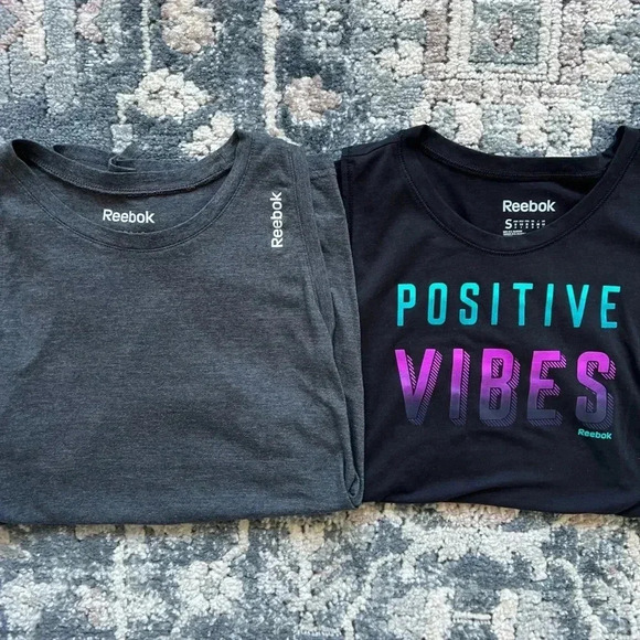 Women Reebok pair of size small sleeveless tanks - Picture 1 of 4